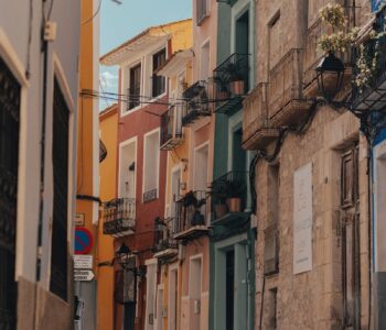 10 Essential Tips For Finding Housing in Spain (Everything You Need To Know)